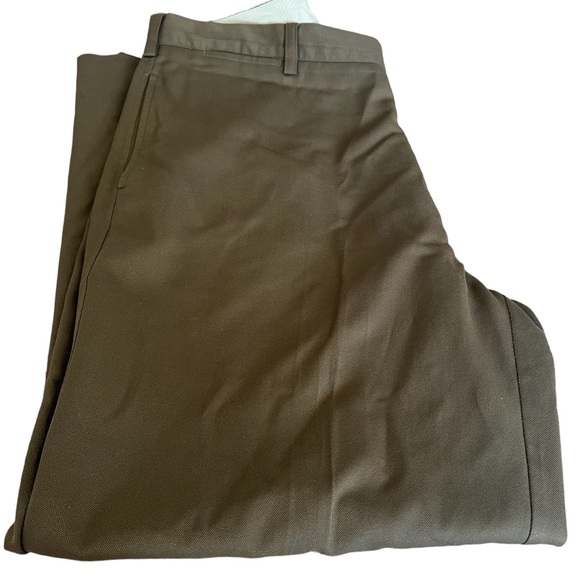Men's Murano San Remo Pants Size 38 X 32” brownish green. 
Come from a smoke - Picture 9 of 9